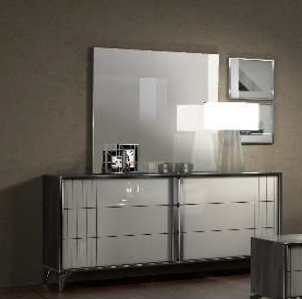 Tuttomobili Ruby Silver Italian Bedroom Set with 4 Door Mirror Wardrobe