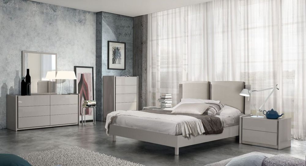 Tuttomobili Ana Grey Finish Italian Bedroom Set