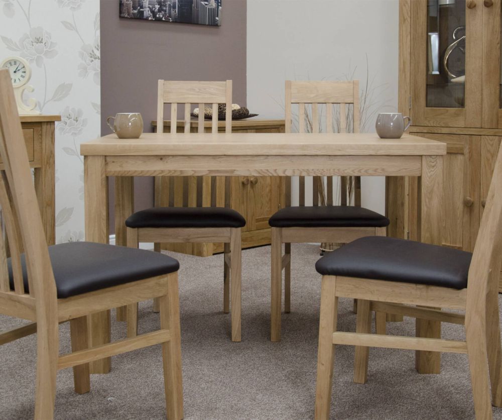 Homestyle GB Elegance Oak Medium Dining Table with 4 Sophia Chairs