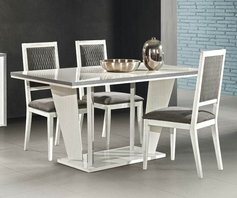 H2O Design Margot Birch White Silver Extending Dining Set with 4 Dining Chairs