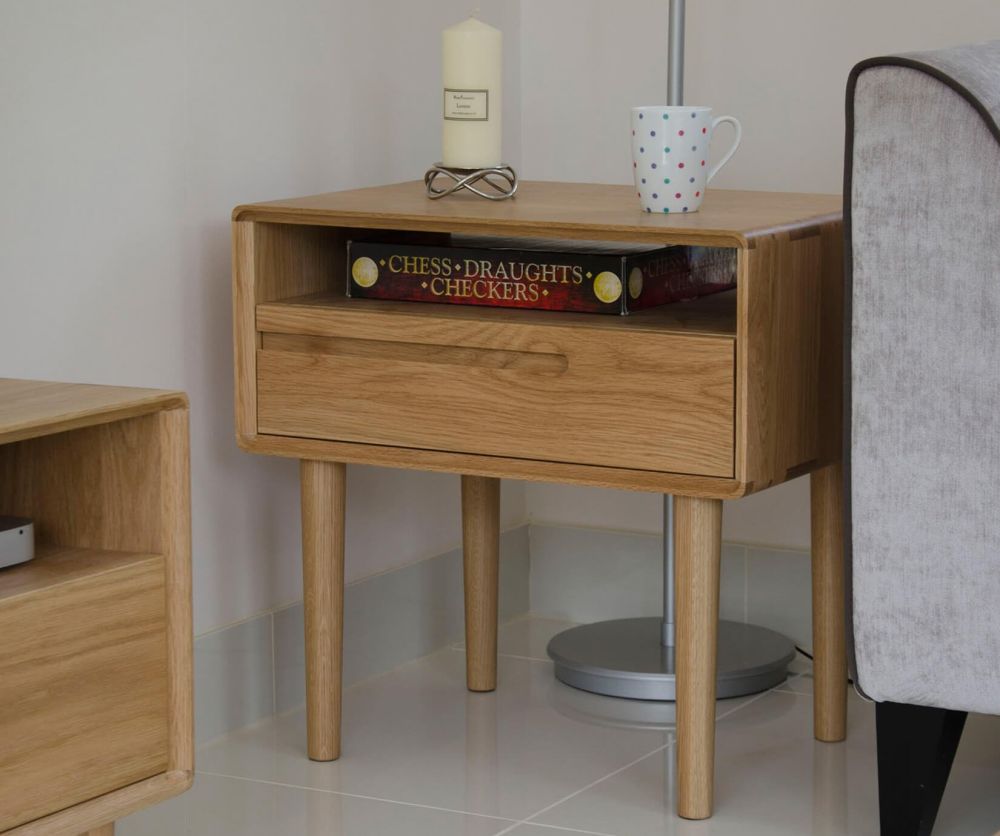 Homestyle GB Scandic Solid Oak Lamp Table