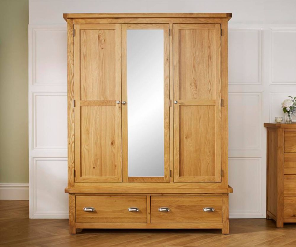Birlea Furniture Woburn Oak 3 Door 2 Drawer Combi Wardrobe